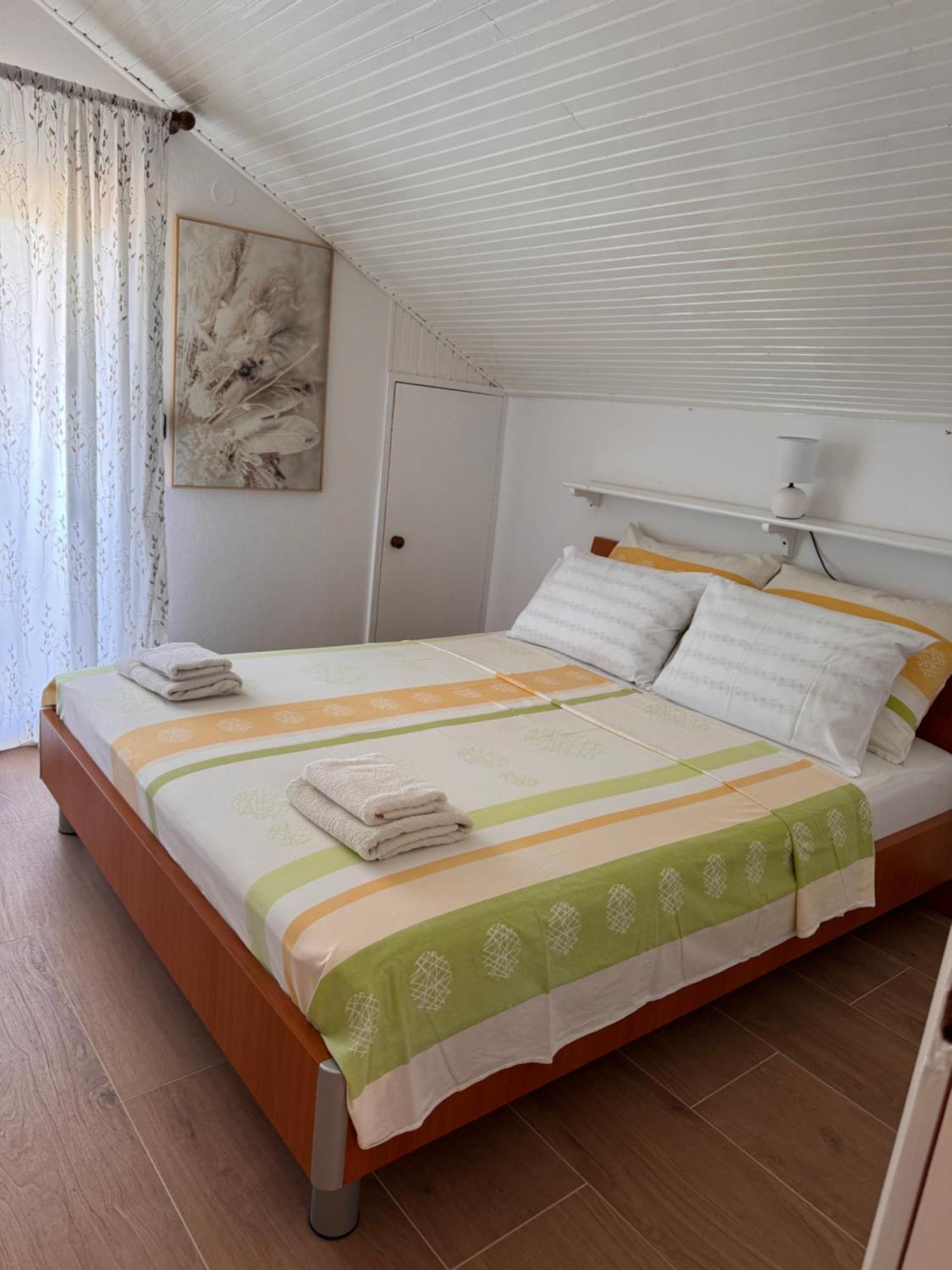 Apartmani Fides Lumbarda Habitación foto