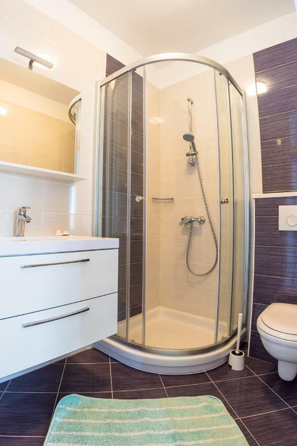 Apartmani Fides Lumbarda Habitación foto